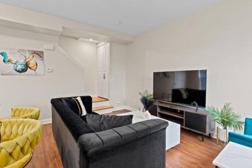 Midtown Apartment | Your Cozy One Bedroom Midtown