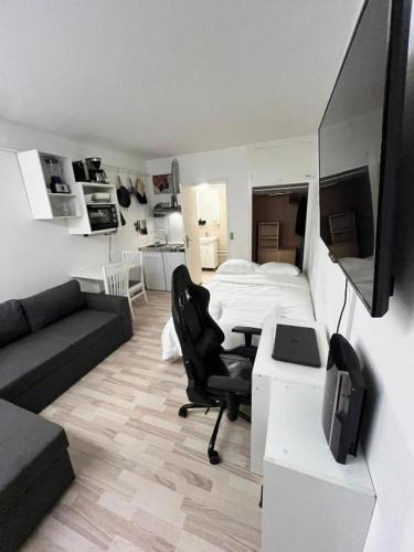 Tarnby Kommune Apartment | Your Cozy Studio - Just Minutes from Copenhagen Airport