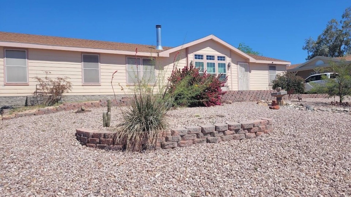 Fort Mohave House | Your Desert RetreatnSnowbirds Discount at our Pet Friendly homen