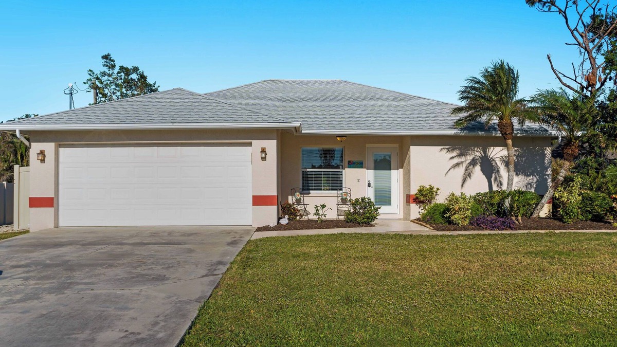 South Venice House | Your Dream Vacation With Private Pool Near Many Beaches