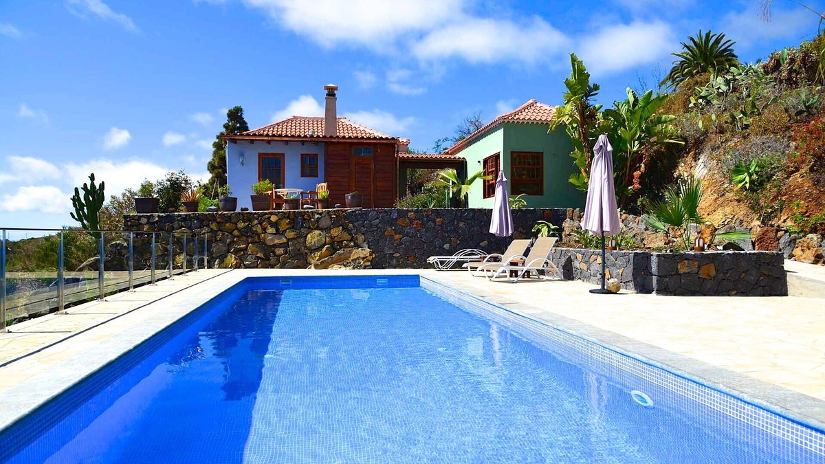 Arecida House | Your dream villa with 180 ° sea view, 12-meter private pool, fireplace and wellness bath