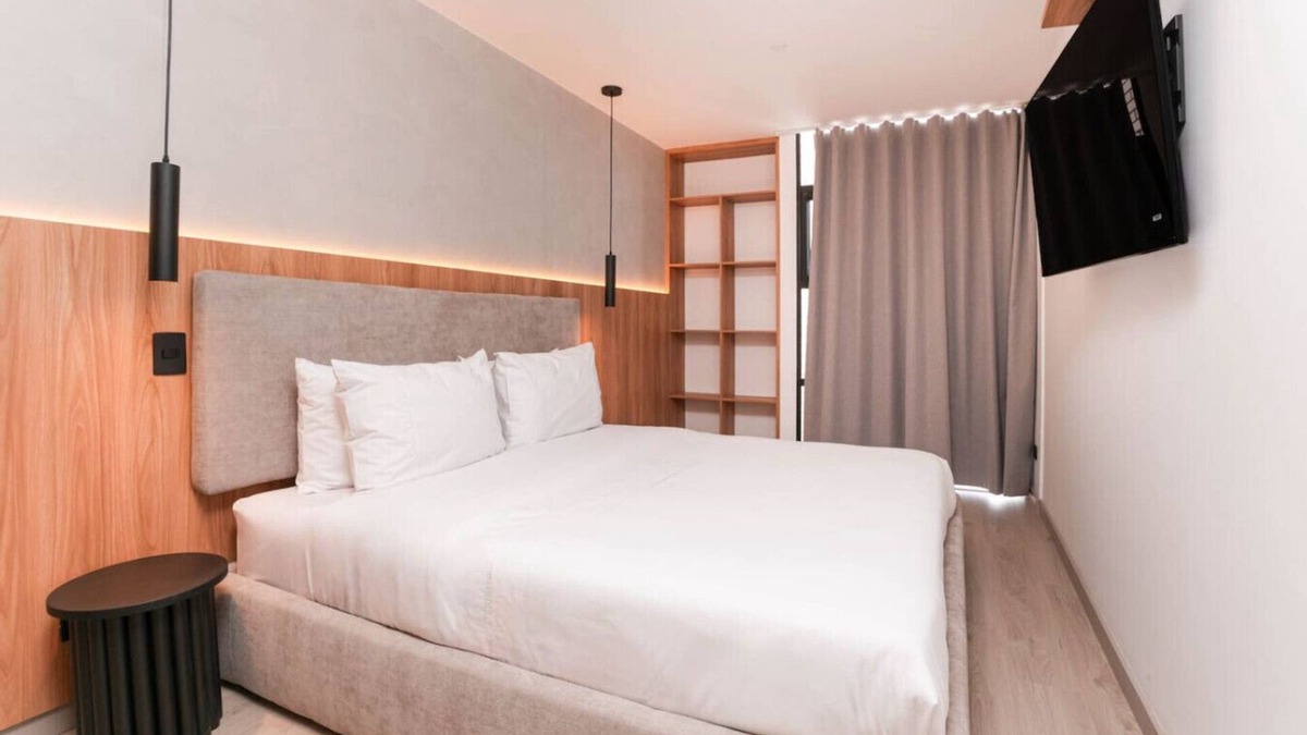 San Diego Apartment | Your El Poblado Hub - 2BR + Jacuzzi & Work Area