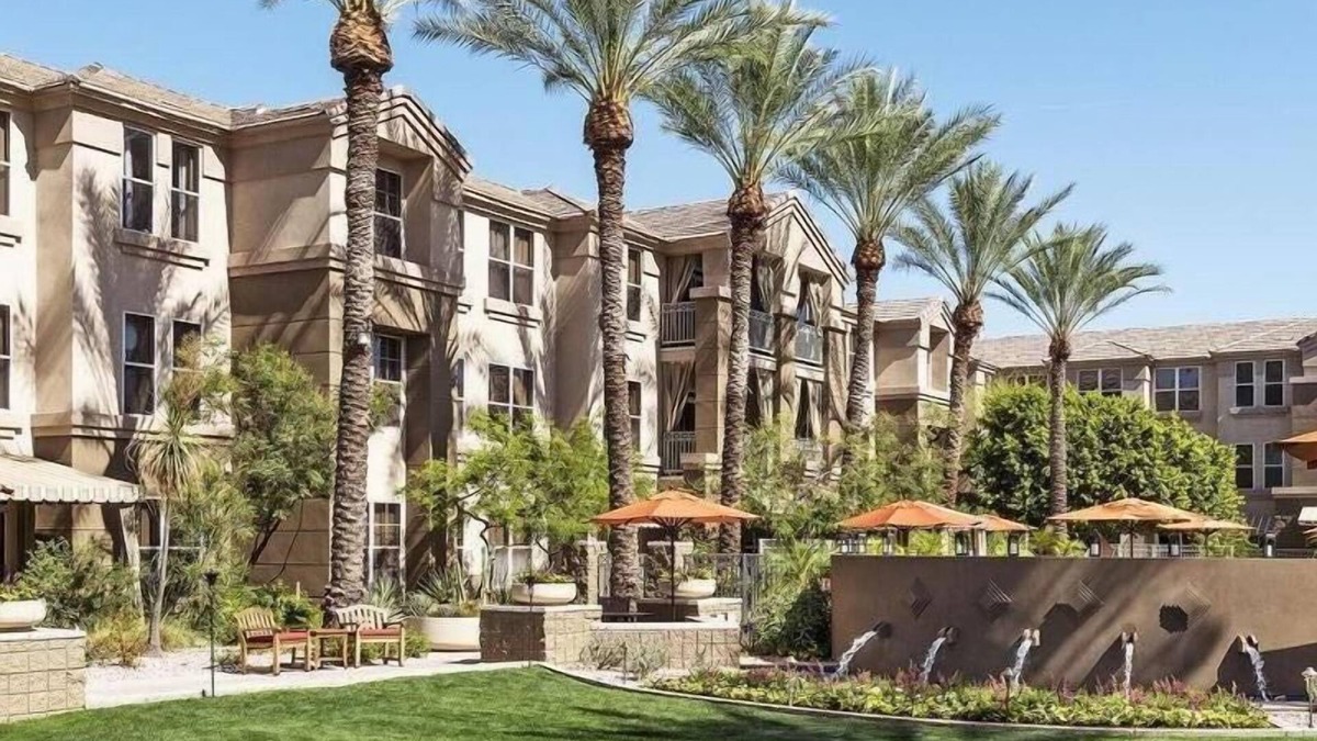 Gainey Village Villas Hotel | Your Gateway to Scottsdale's Wonders: Elegant Suites Await! Paws Friendly, Pool