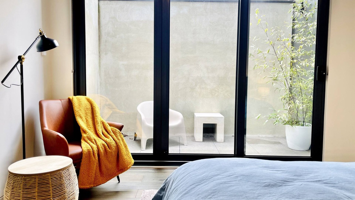 South Melbourne House | Your home away from home in South Melbourne (with garaged parking)