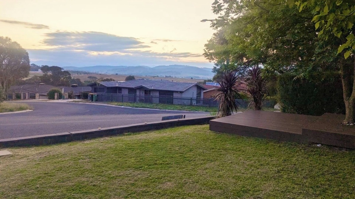 Jerrabomberra House | Your home away from home