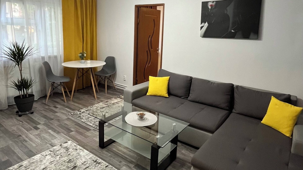 Tirgu Mures Apartment | Your Home Away from Home in Târgu Mureș