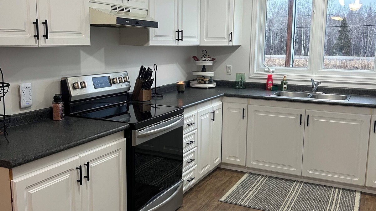 Longlac Apartment | Your Home Away from Home