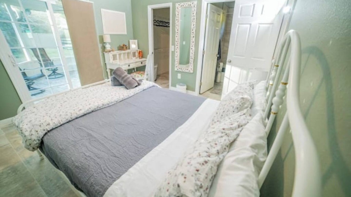 Fairvilla House | Your Home Away From Home