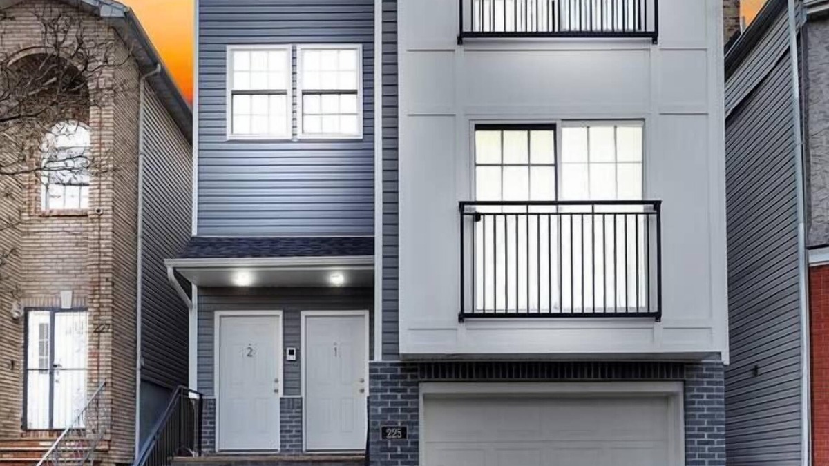 Newark Apartment | Your home away from home Unit1
