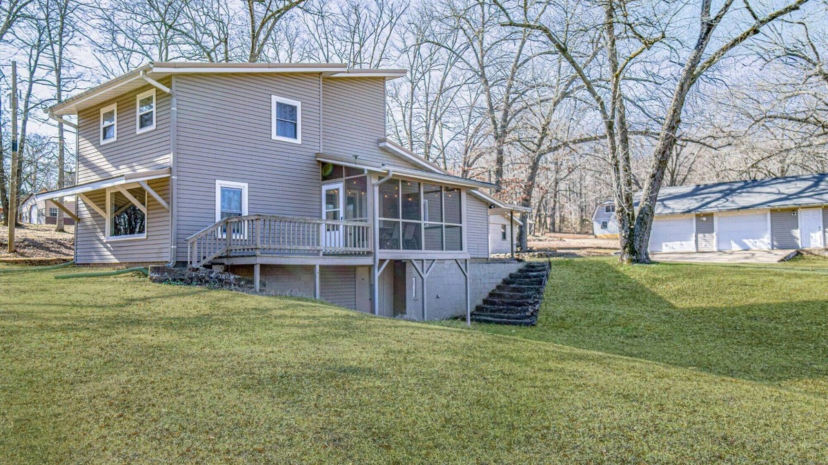 Ozark Cabin | Your home away from home at an adventure friendly park!