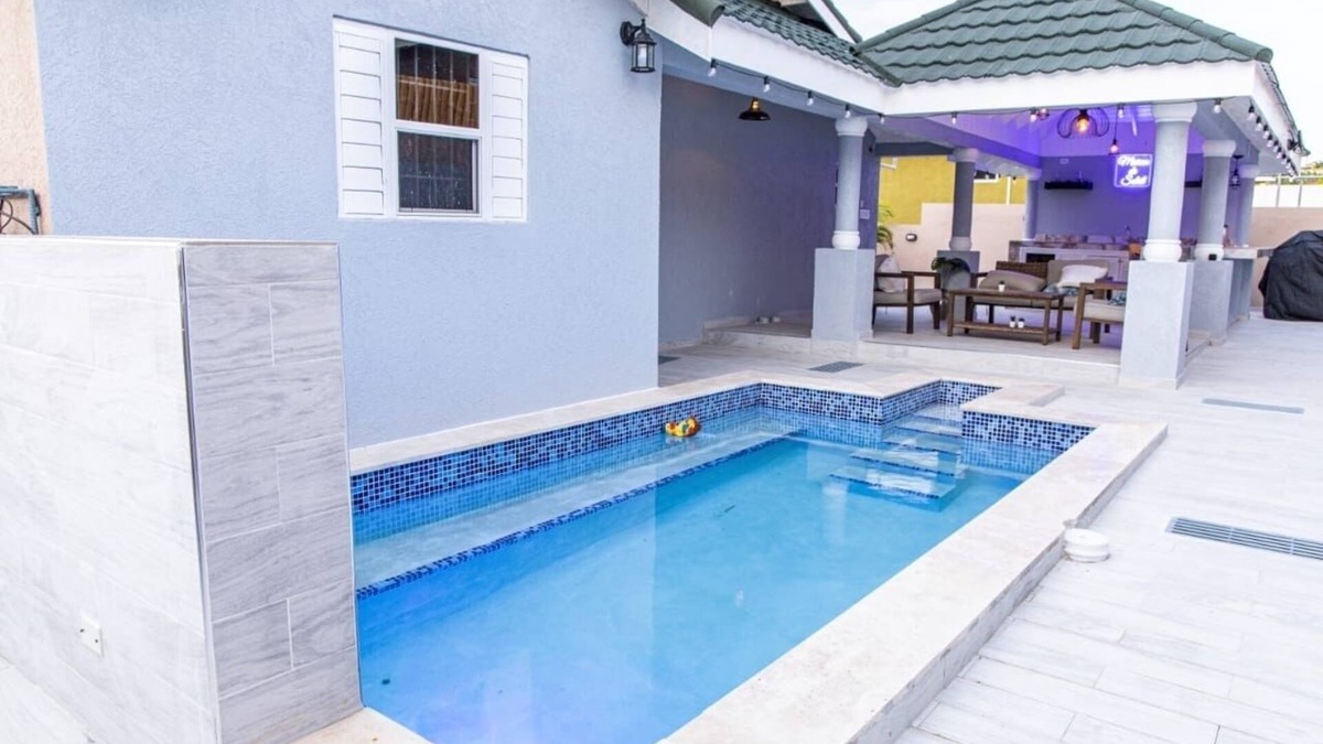 Falmouth House | Your Island getaway in Jamaica. Come and have a taste of Paradise & the culture