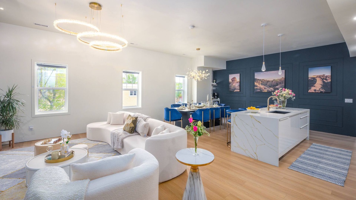 Drumheller Apartment | Your luxury vacation begins here!