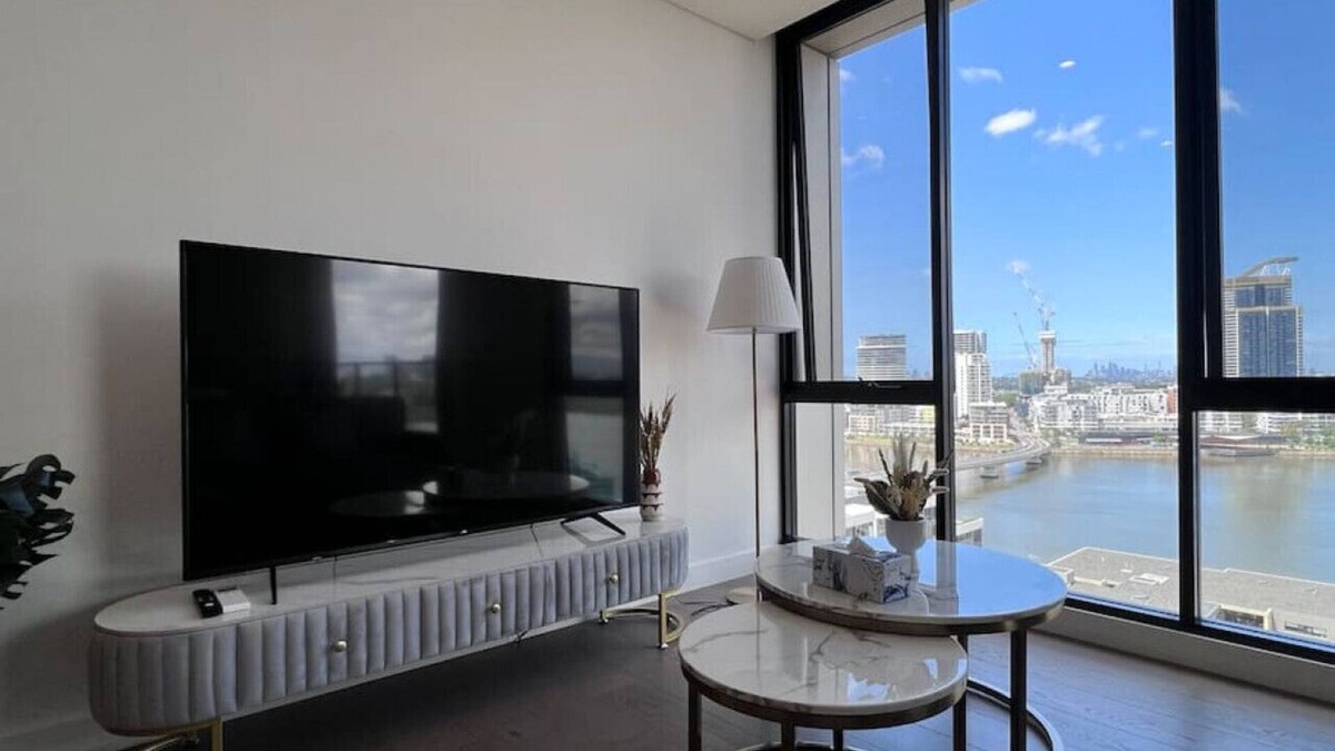 Wentworth Point Apartment | Your Luxury Weekend Getaway 1B waterview Apt in Wentworth Point