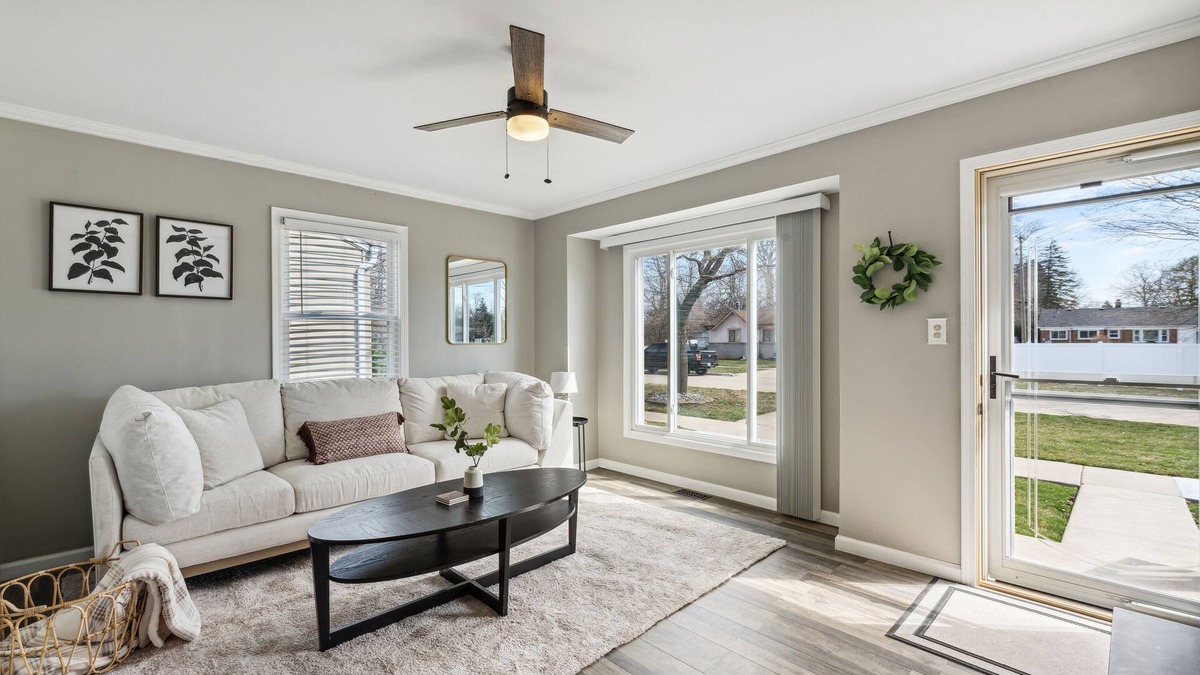 Taylor House | Your Metro Detroit Home Base!