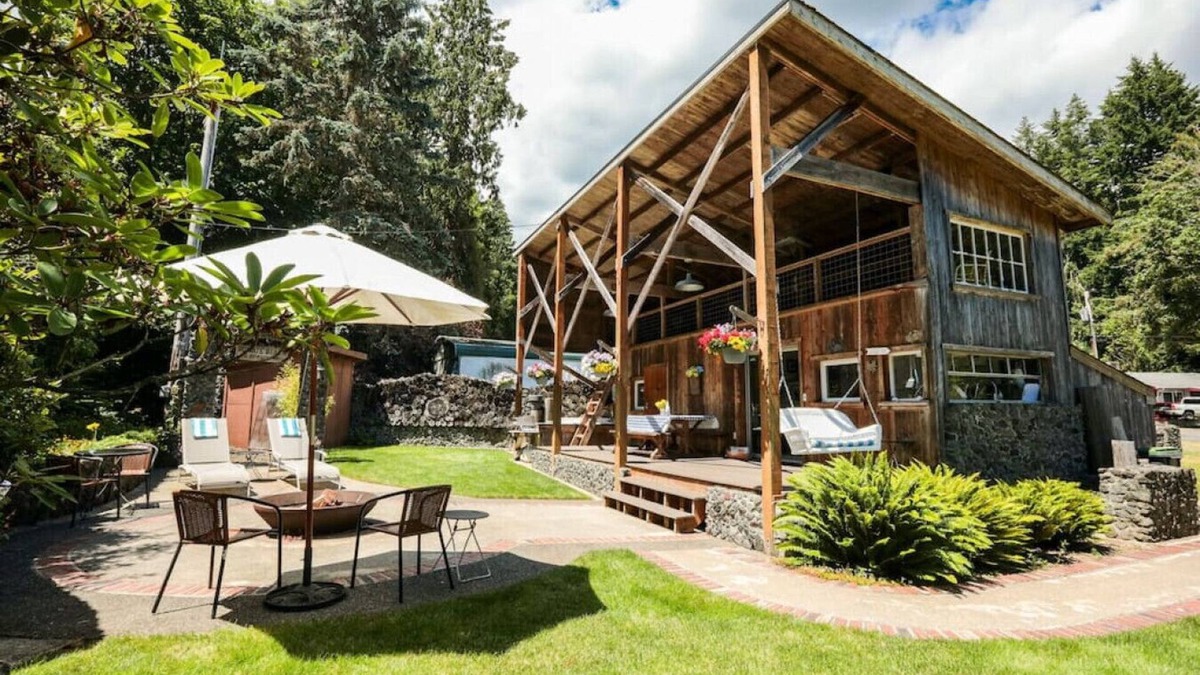 Brinnon House | Your next outdoor oasis