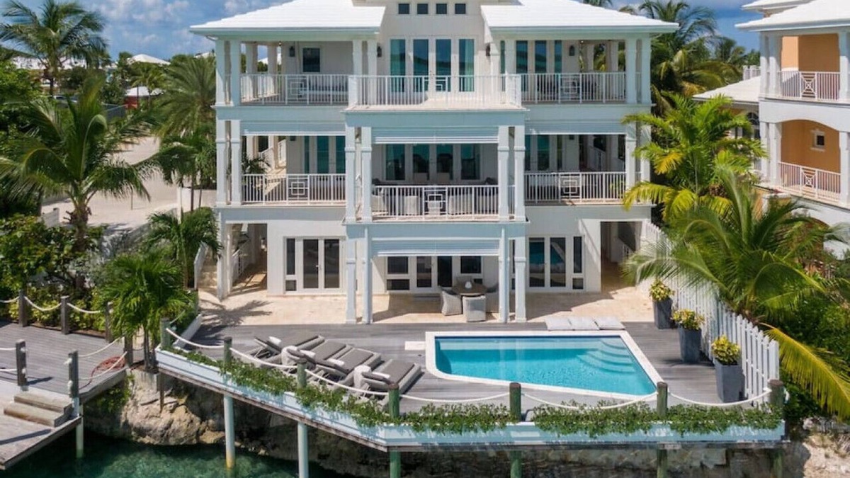 George Town Villa | Your own Private Paradise