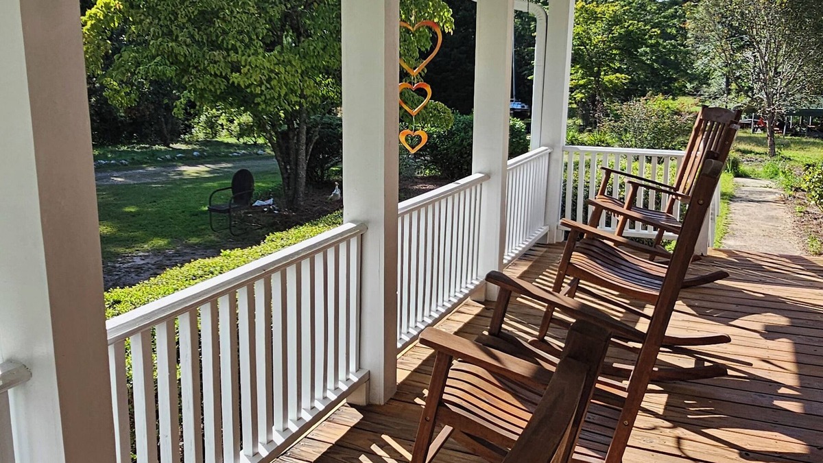 Hogansville Other | Your Own Private Paradise - Charming 3-bedroom Farmhouse with Private Pool