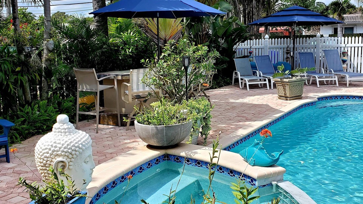 Lauderdale-by-the-Sea Apartment | Your own slice of Paradise is waiting for you! Great location walkable!