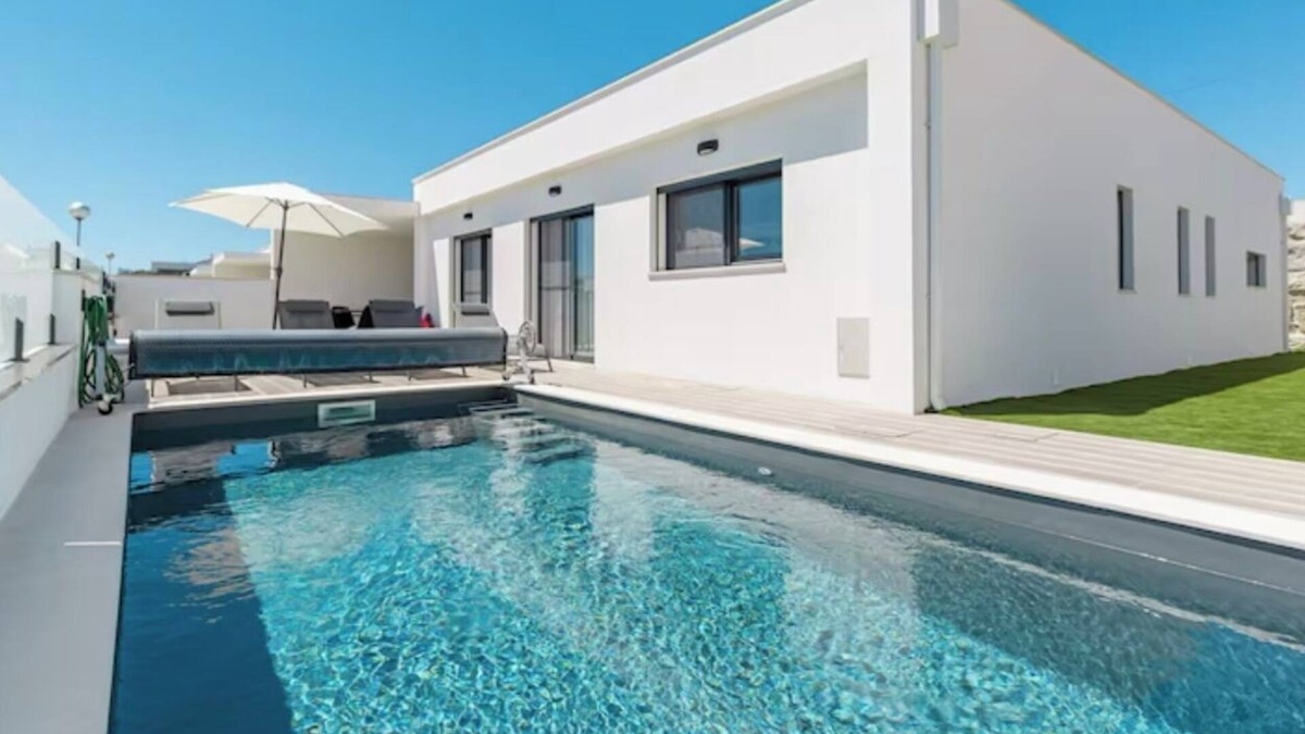 Atalaia Villa | Your Peace & Quiet, close to the Silver Coast