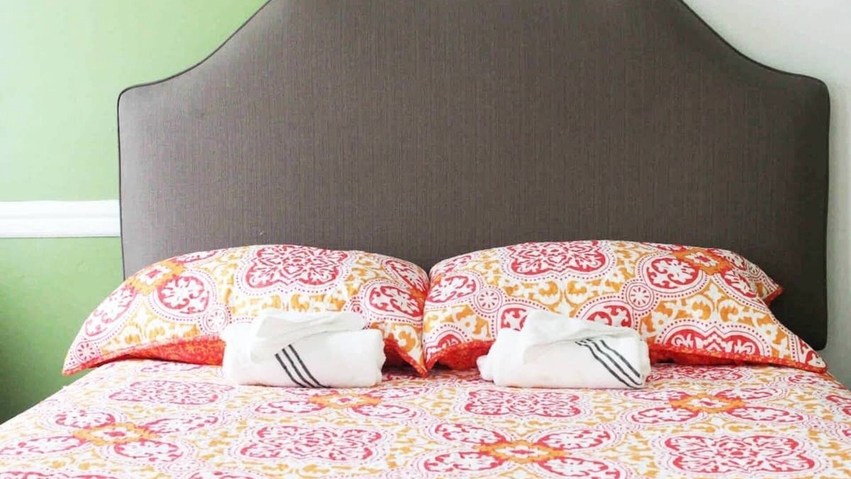 Randolph House | Your Perfect Getaway Awaits: 15 mins to Boston!