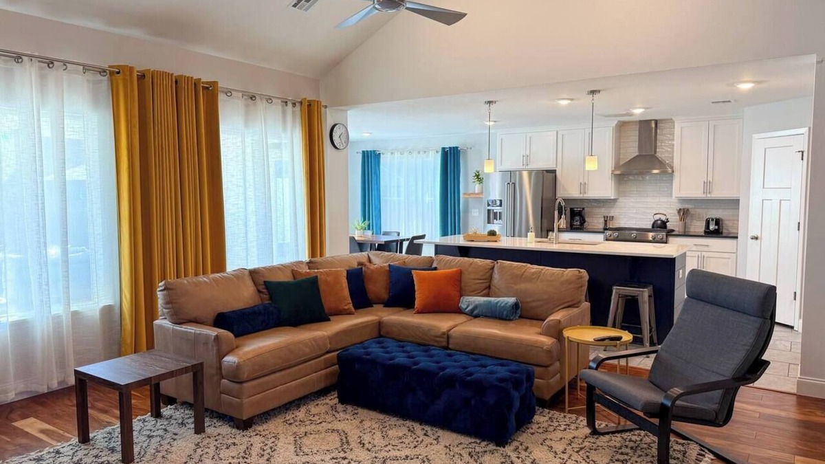 Owasso House | Your Perfect Home Away From Home · Owasso, OK