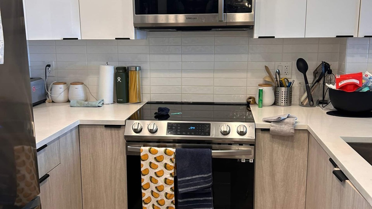 Langley Apartment | Your Perfect Stay Near All the Action!
