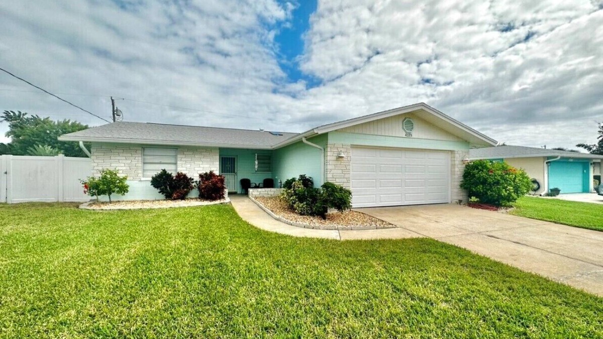 Ponce Inlet House | Your Piece of Ponce! SECLUDED BEACH, RIVER VIEW, FAMILY FRIENDLY AND LOTS OF FUN