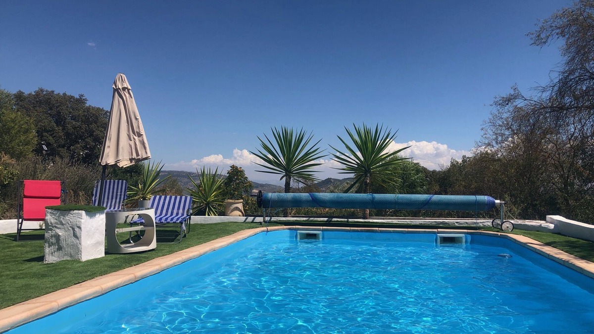 Loja Cabin | Your Private Paradise in the Adalucian Hills