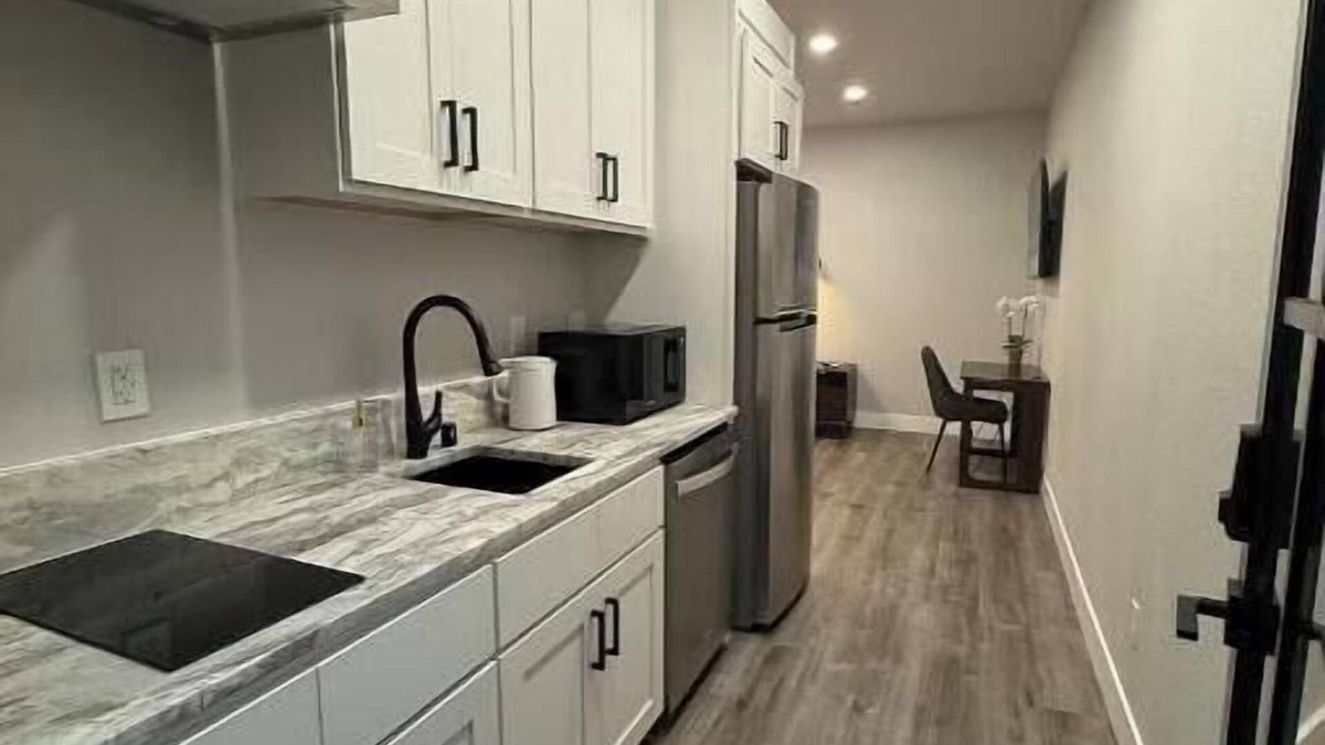 Roseville Apartment | Your Private Retreat in Upscale Roseville - Newly Built