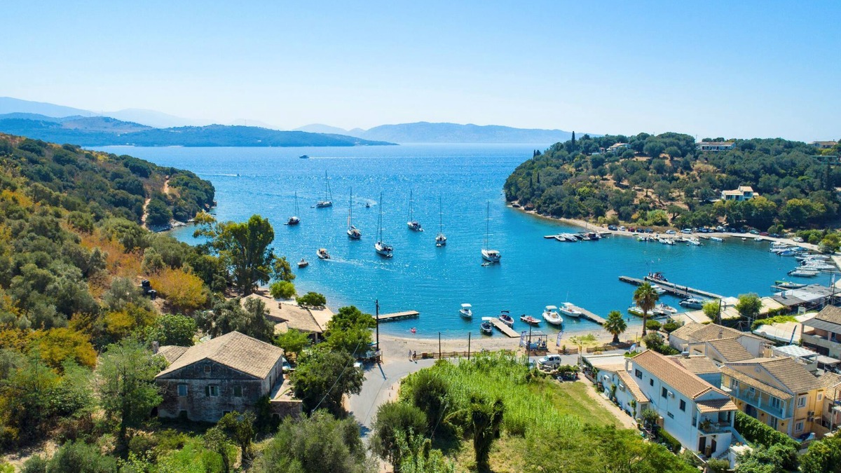 Agios Stefanos Apartment | Your seaside retreat in the heart of Saint Stephanos, Corfu