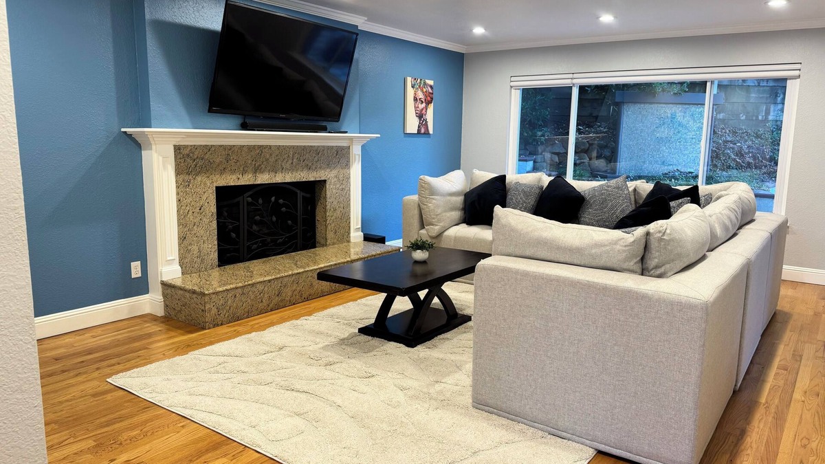 San Carlos House | Your Second Home Close to DT San Carlos