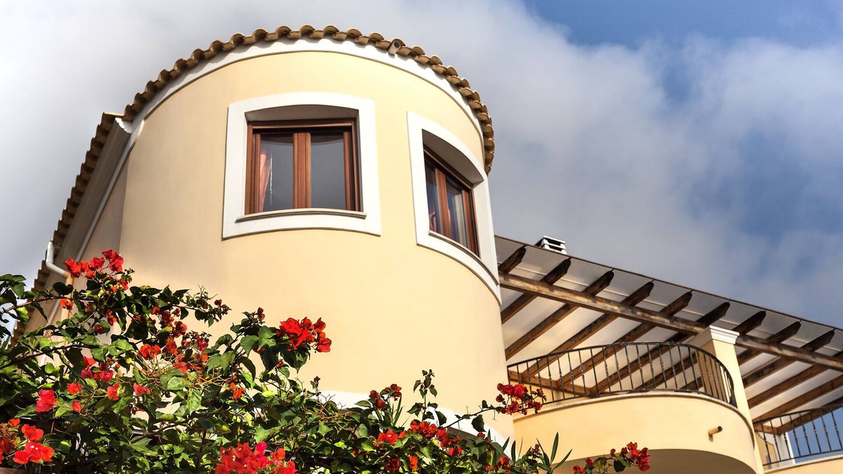 Kato Pavliana House | Your secret haven, where nature paints. close to dream sandy beaches