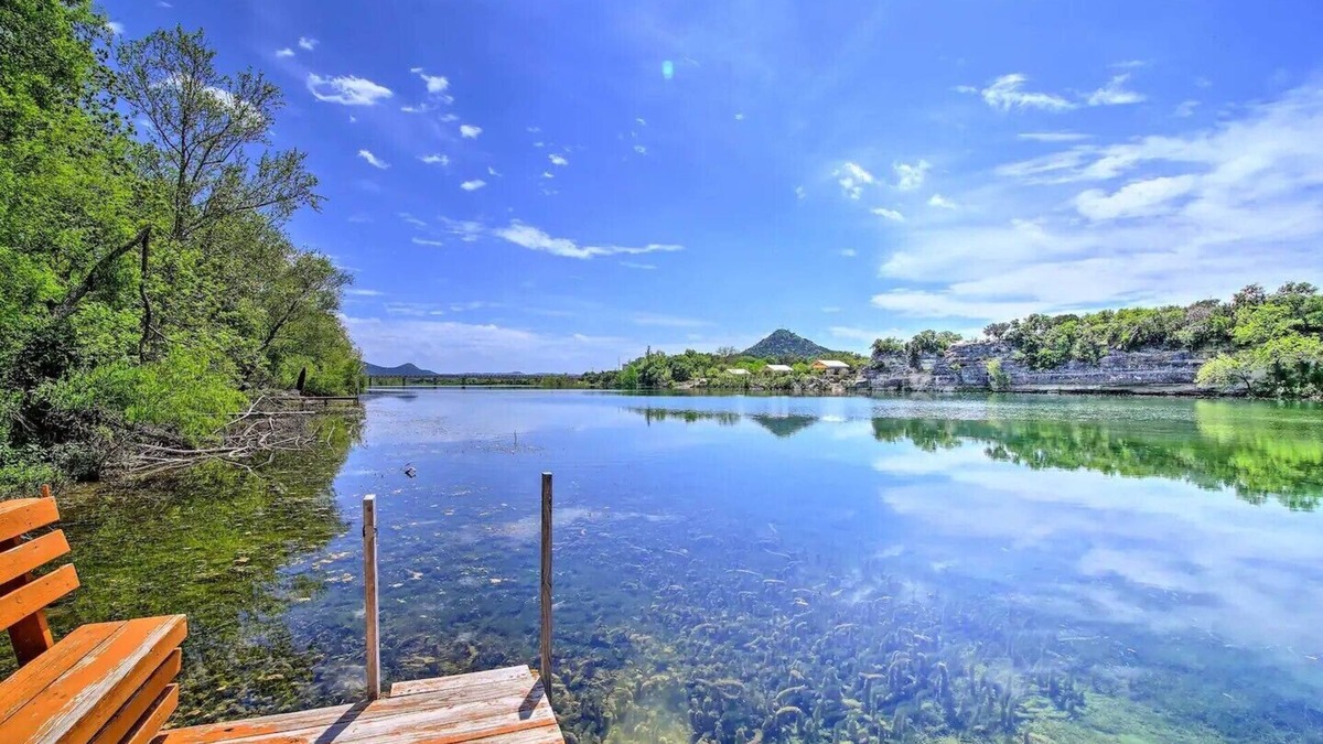 Camp Wood Cabin | Your Summertime Oasis - Cool DEEP water - PRIVATE water access