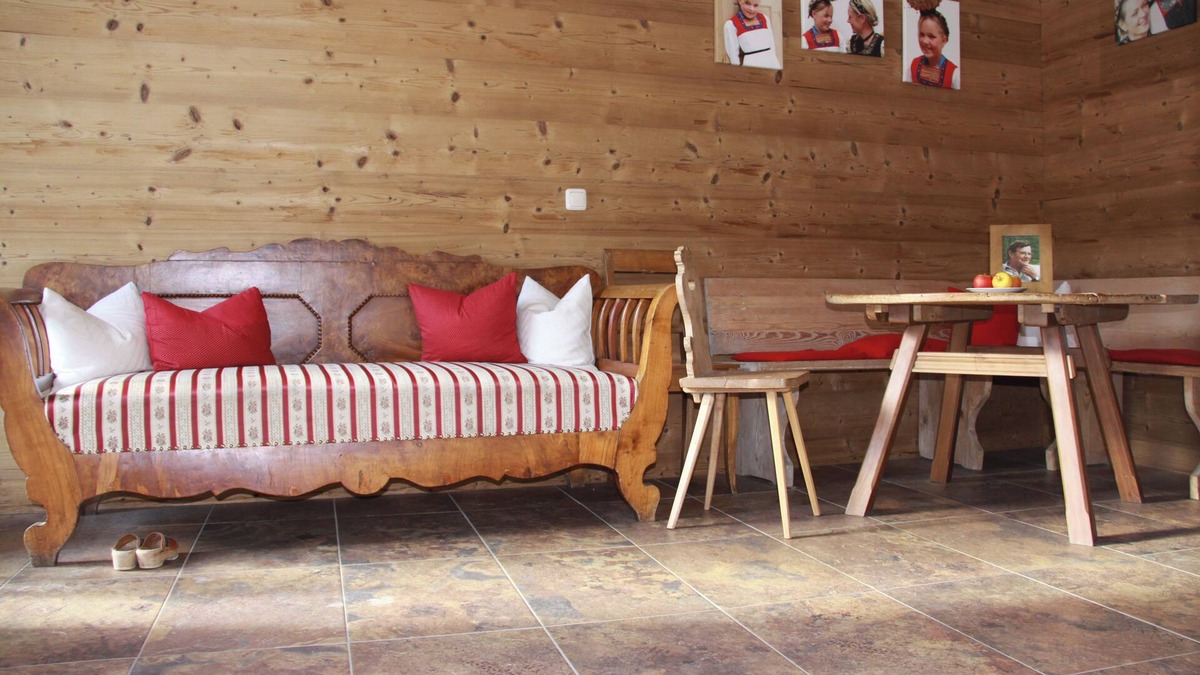 Grossdorf Apartment | Your temporary home for 1-14 people - great covered terraces