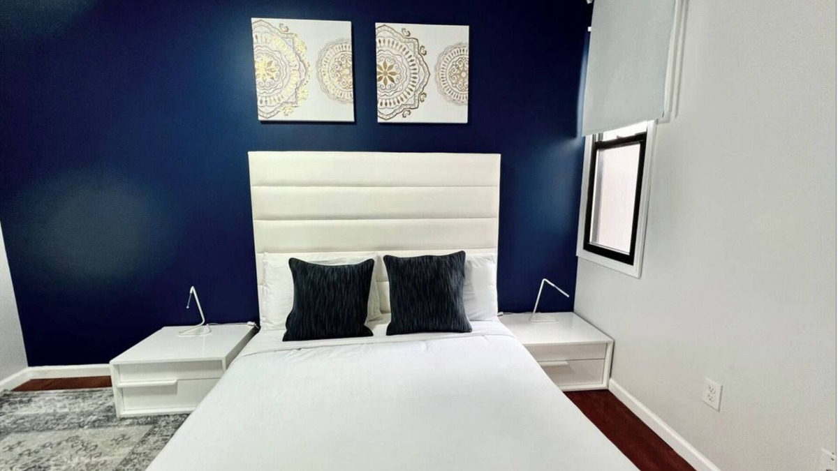 Chinatown Apartment | Your Vacation home! 2bd next to Reading Terminal