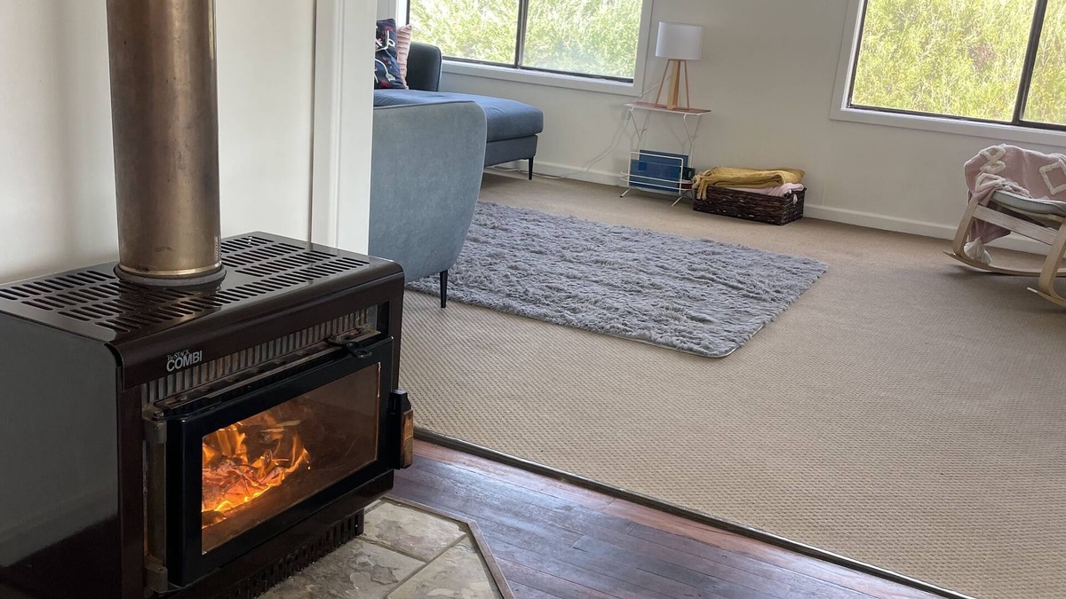 Guilderton House | Your winter escape! Wood Fire, Fast Internet, Netflix, Beach. Hitting the spot!