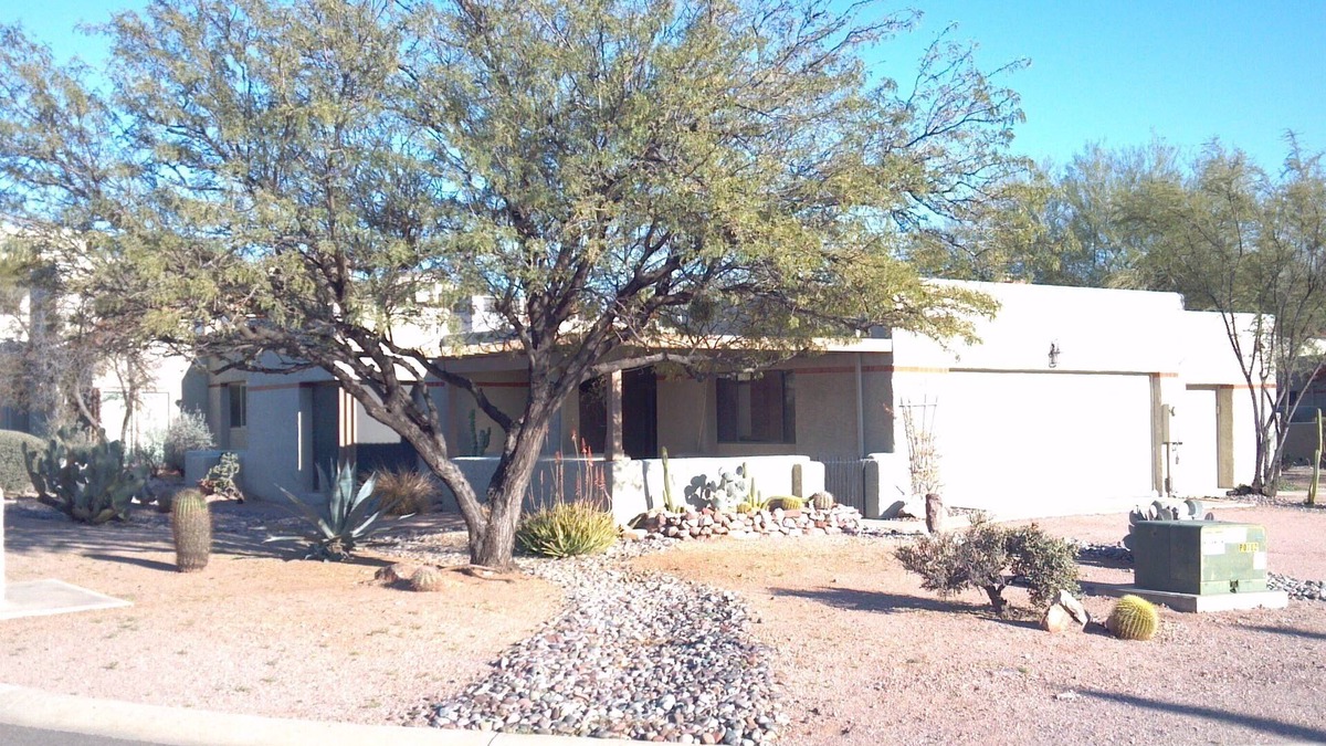 Gold Canyon House | Your Winter Home in Arizona! 2 Bedroom, 2 Bath Home. Golf, Mountains and Lakes!
