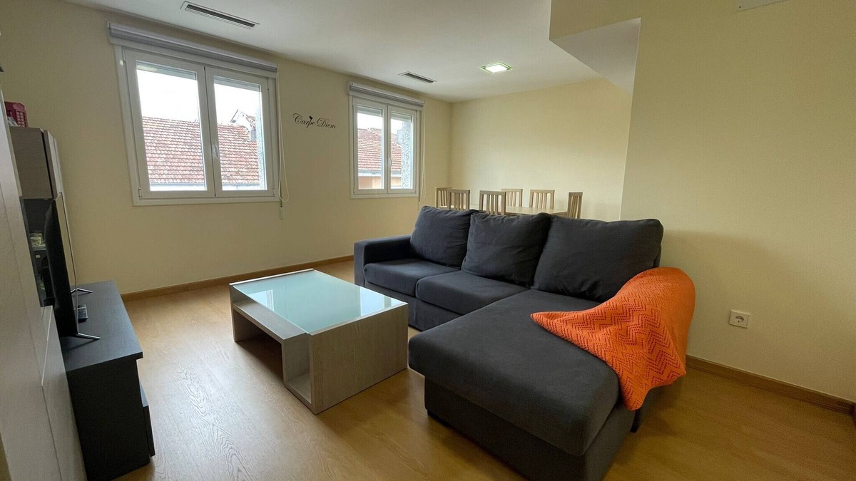 Ourense Apartment | YourHouse Maca I