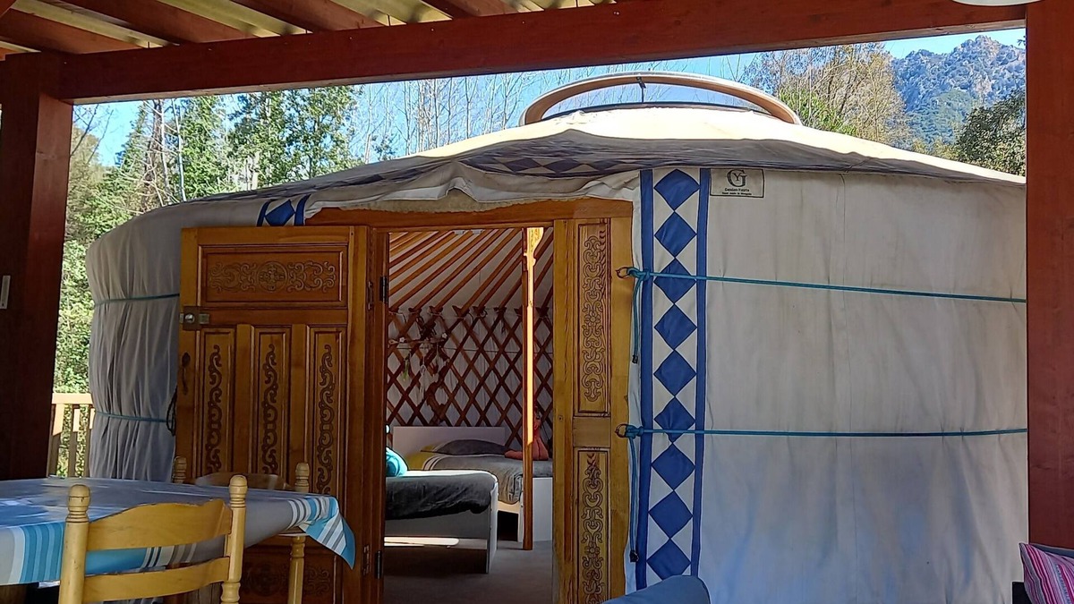 Carbuccia Cabin | Yourte Confort au Calme Avec Piscine