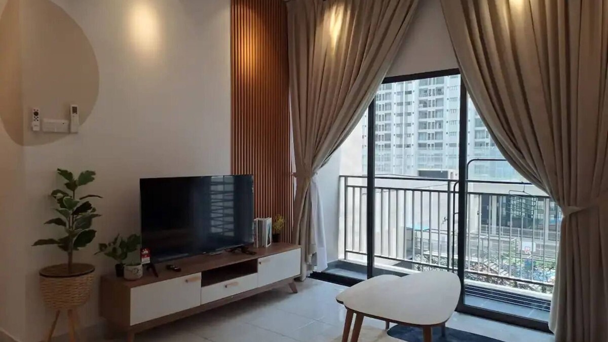 Nilai Apartment | Youth City Residence/2 Room/KLIA/Nilai/Pool