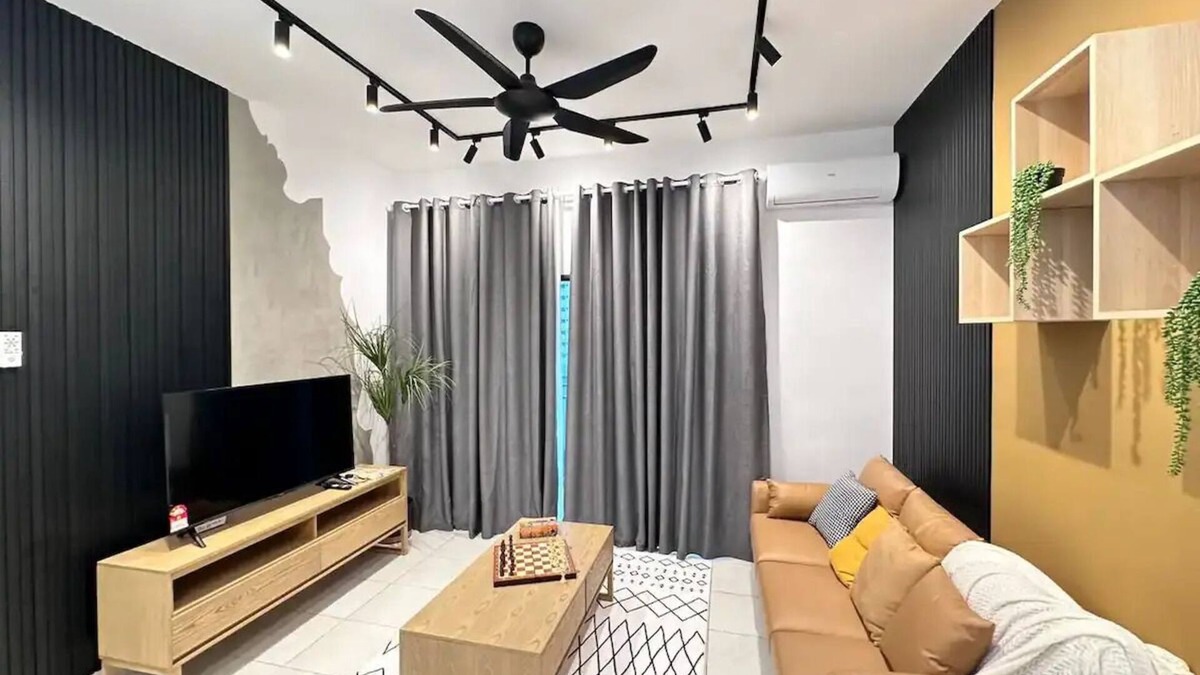 Nilai House | Youth City Residence/2 Room/KLIA/Nilai/Pool