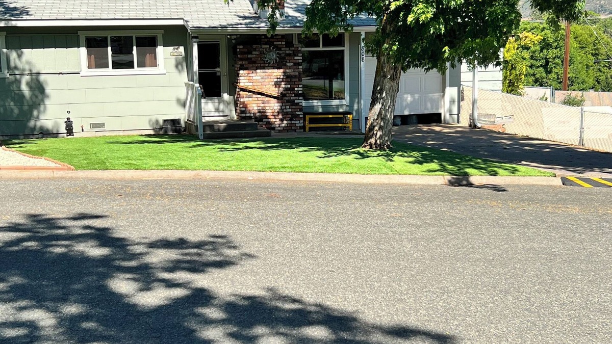Yreka House | Yreka home near Mt. Shasta