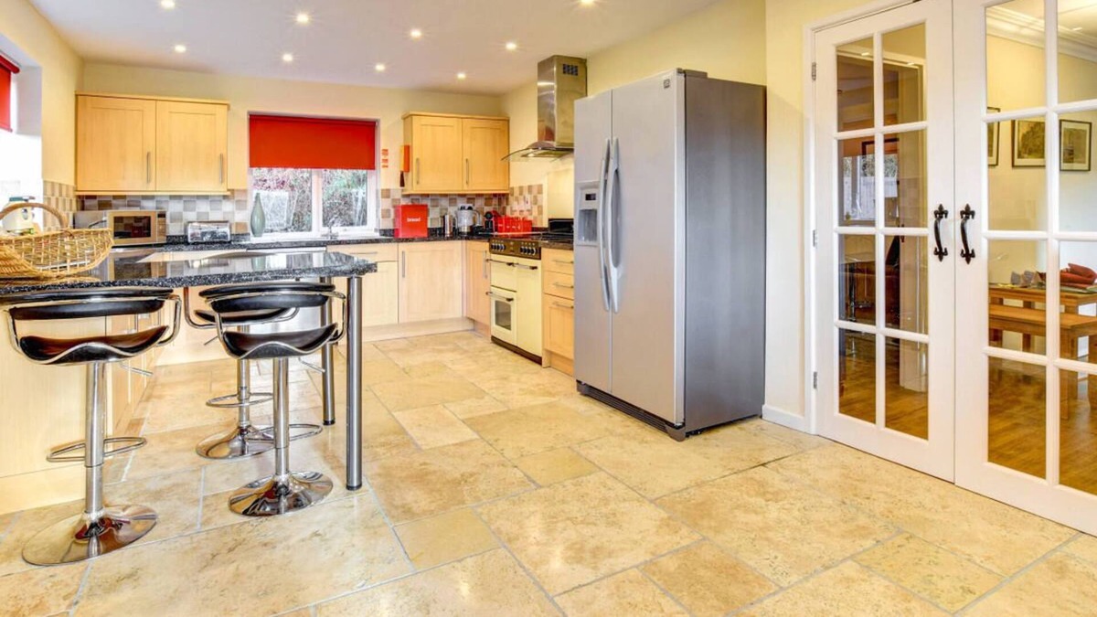 Nantgarw House | Ysgubor y Coed in the beautiful Cardiff