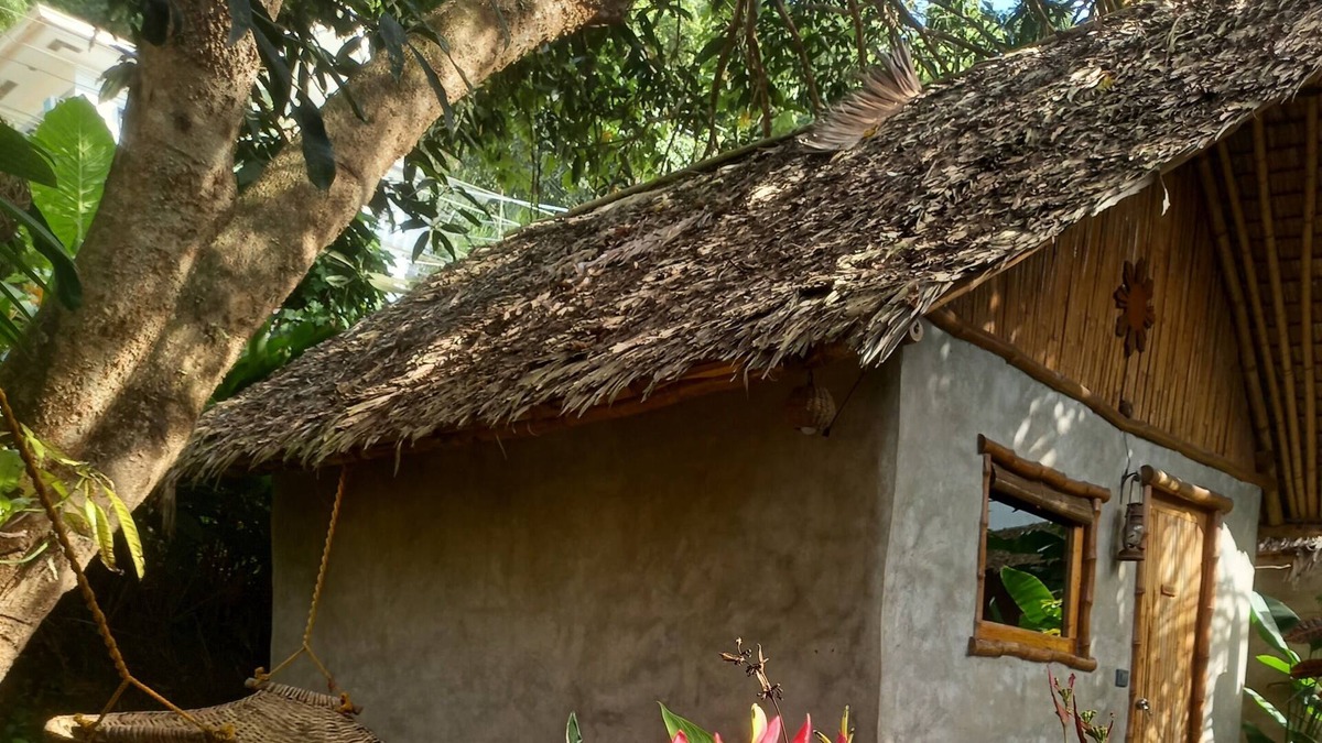 El Nido Cabin | Yucca Bungalow