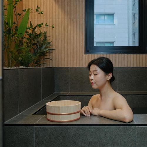 Hwagok-dong Hotel | Yuhyu Ryokan Hotel