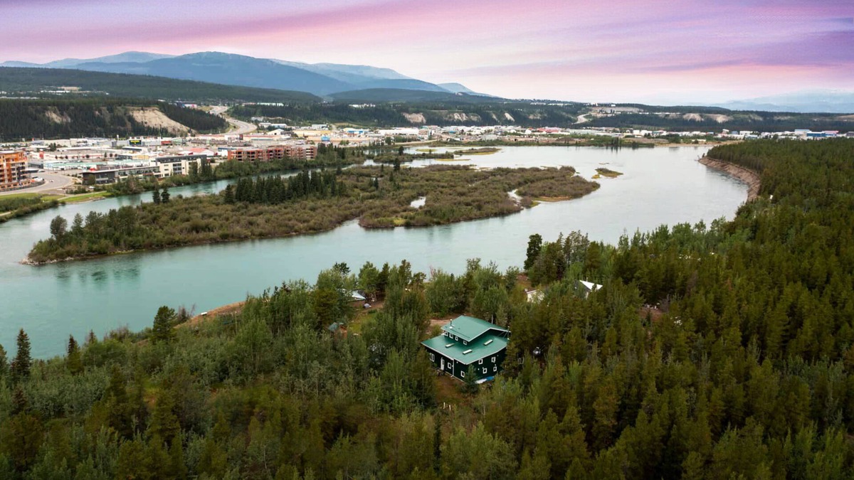 Whitehorse Other | Yukon River Farm: Getaway