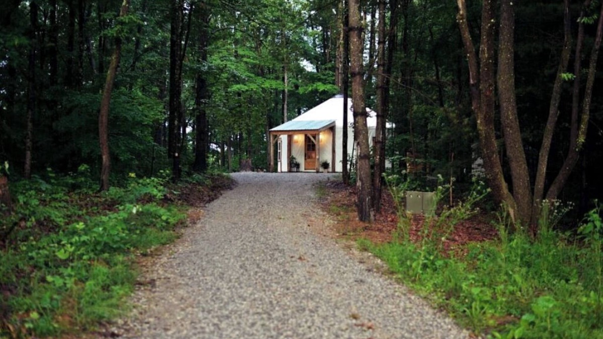 Nelsonville Bed & Breakfast | Yurt Nature Escape