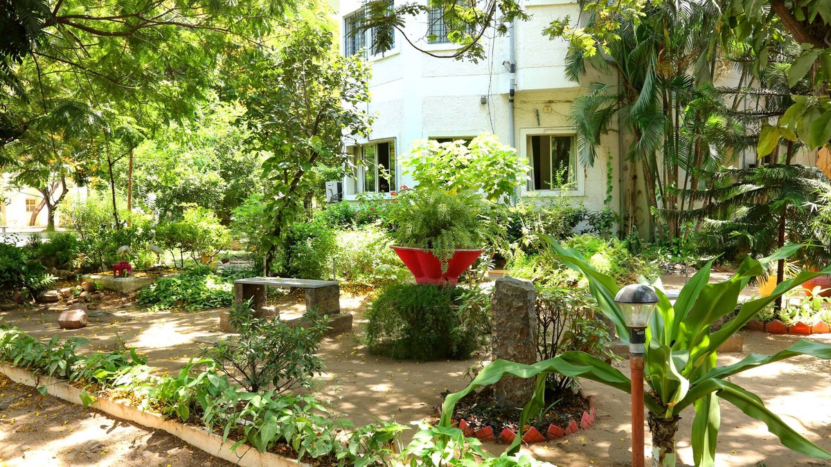 Periamet Hotel | YWCA International Guest House