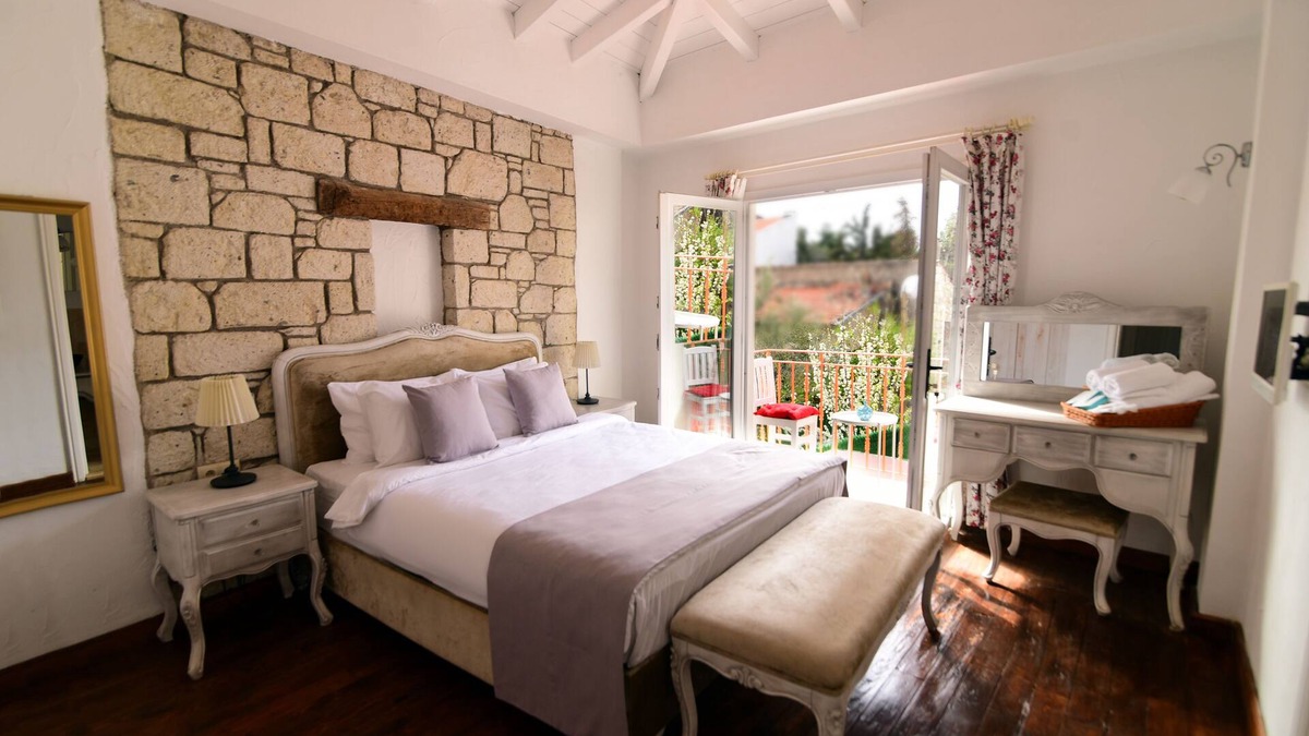 Alacati Hotel | Zübeyde Hanım Alaçatı