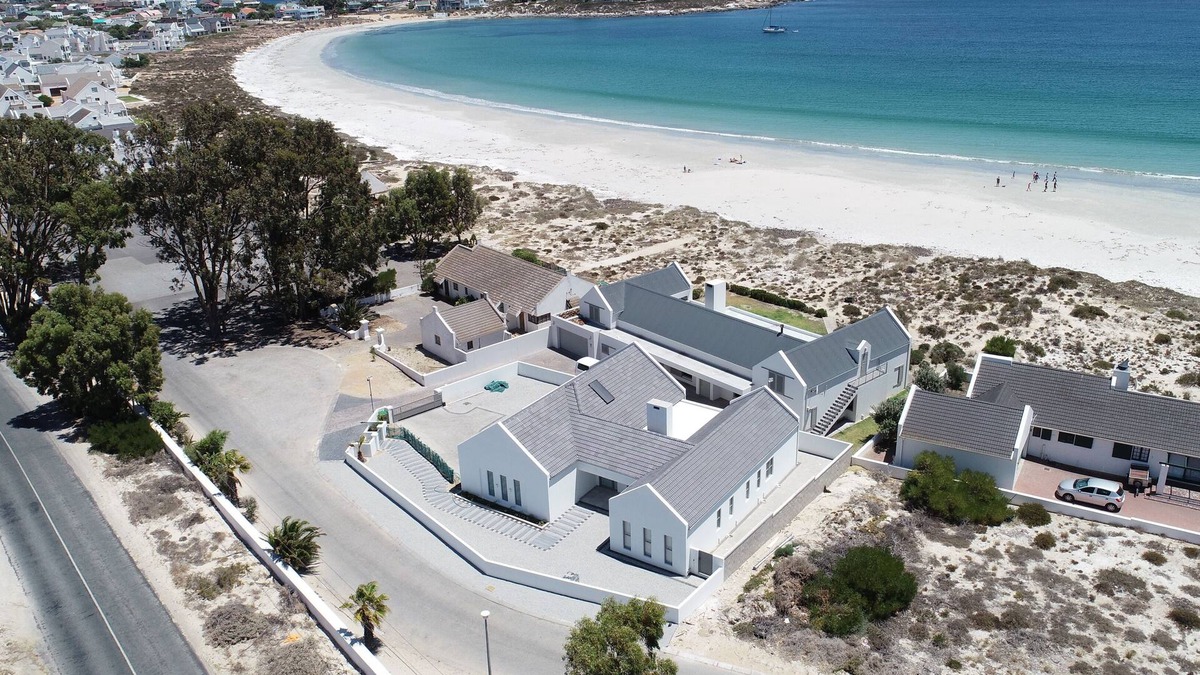 Stompneusbaai House | Strictly Halaal Holiday Accommodation on West Coast on gorgeous Golden Mile